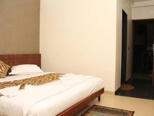 Treebo Trend Royal Kourt Aurangabad Hotel Exterior foto