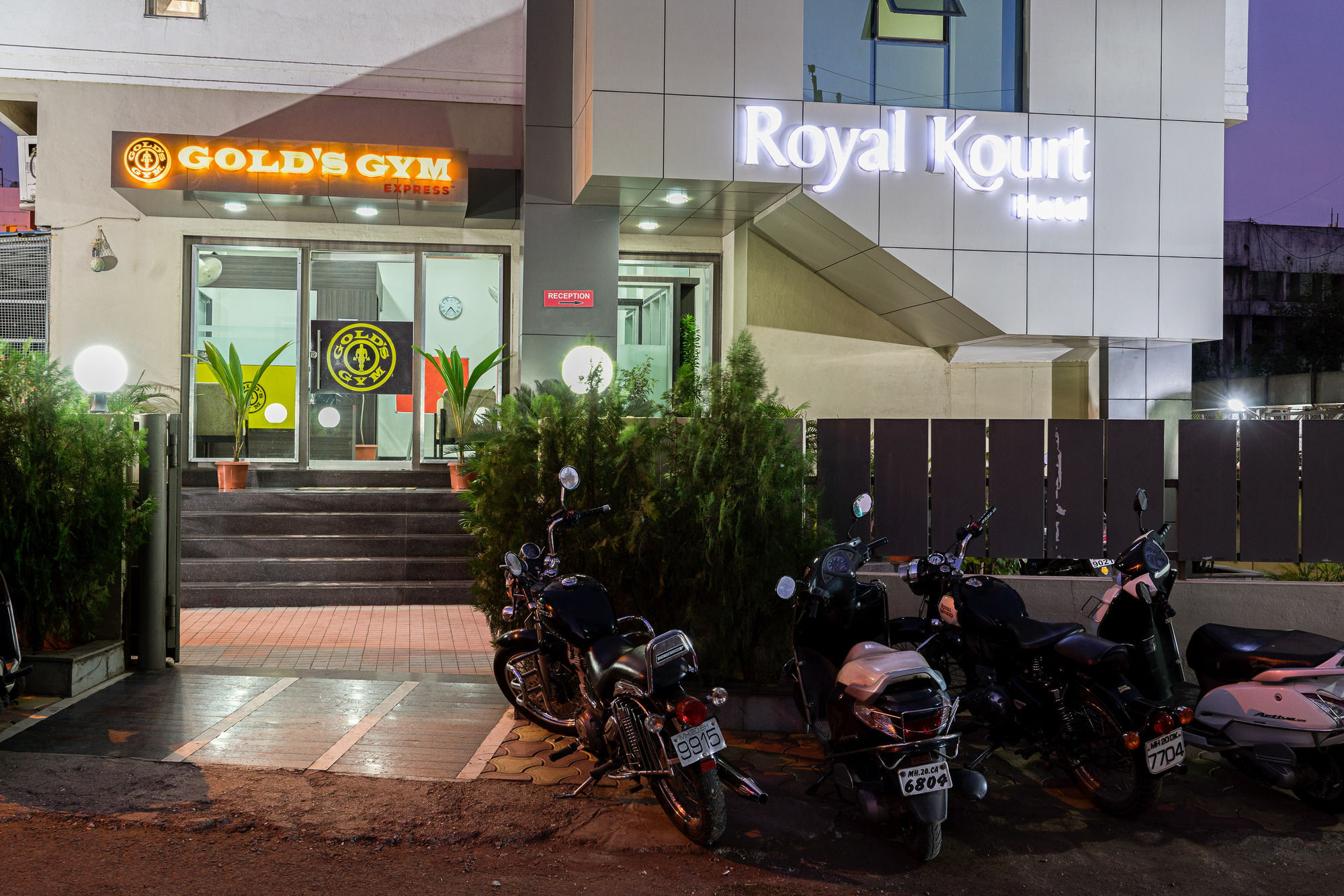 Treebo Trend Royal Kourt Aurangabad Hotel Exterior foto